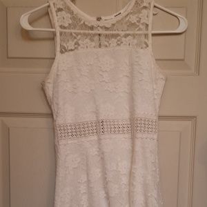 XS lace white dress